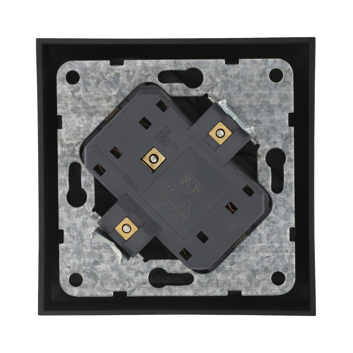 фото розетка lk studio двойная с з/к, со шторками (черный бархат) lk60 863508-1 | 220svet.ru