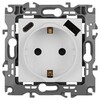 Миниатюра фото розетка эра серия 12 12-4108-01м 2p+e 16a-250в со шторками с usb type-a+c 5в-3а белый матовый б0067711 | 220svet.ru